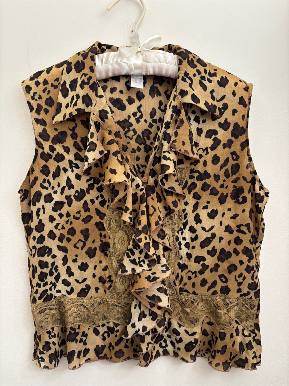 Dressbarn size 4 Leopard Ruffle Lace Women’s Sleeveless Top - Tan/Brown